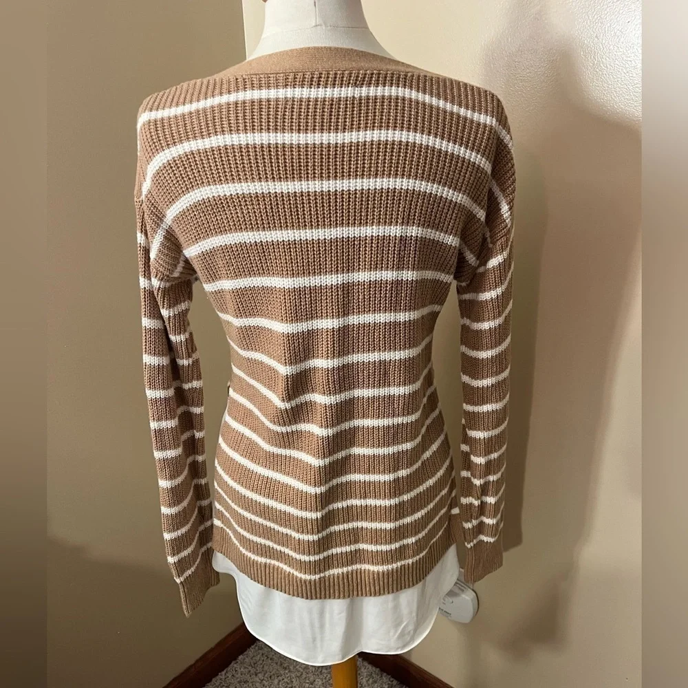 LOFT Tan/Cream Sweater with Shirttail Hem Sz S EUC
